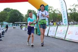 BIB: 
                            <button type="button" onclick="openModal(3656780)" class="btn btn-primary btn-sm float-right btn-popup" data-toggle="modal" data-target=".modal-high-quality">
                        <i class="fas fa-shopping-cart"></i> Add to Cart
                    </button>
                                            <button type="button" onclick="isThisMe(3656780, true)" class="btn btn-success btn-sm float-right btn-popup btn-isme hidden" data-toggle="tooltip" data-placement="bottom" title="นี่คือรูปของคุณใช่ไหม คลิกที่นี่เพื่อเอาเข้าอัลบั้ม">
                        <i class="fas fa-plus"></i> Add to album
                    </button>
                    <button type="button" onclick="isThisMe(3656780, false)" class="btn btn-warning btn-sm float-right btn-popup btn-isnotme hidden">
                        <i class="fas fa-ban"></i> Remove from album
                    </button>